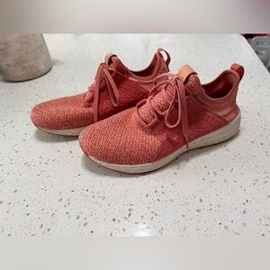 Pink & White New Balance Tennis Shoes - Gym or Running Sneakers